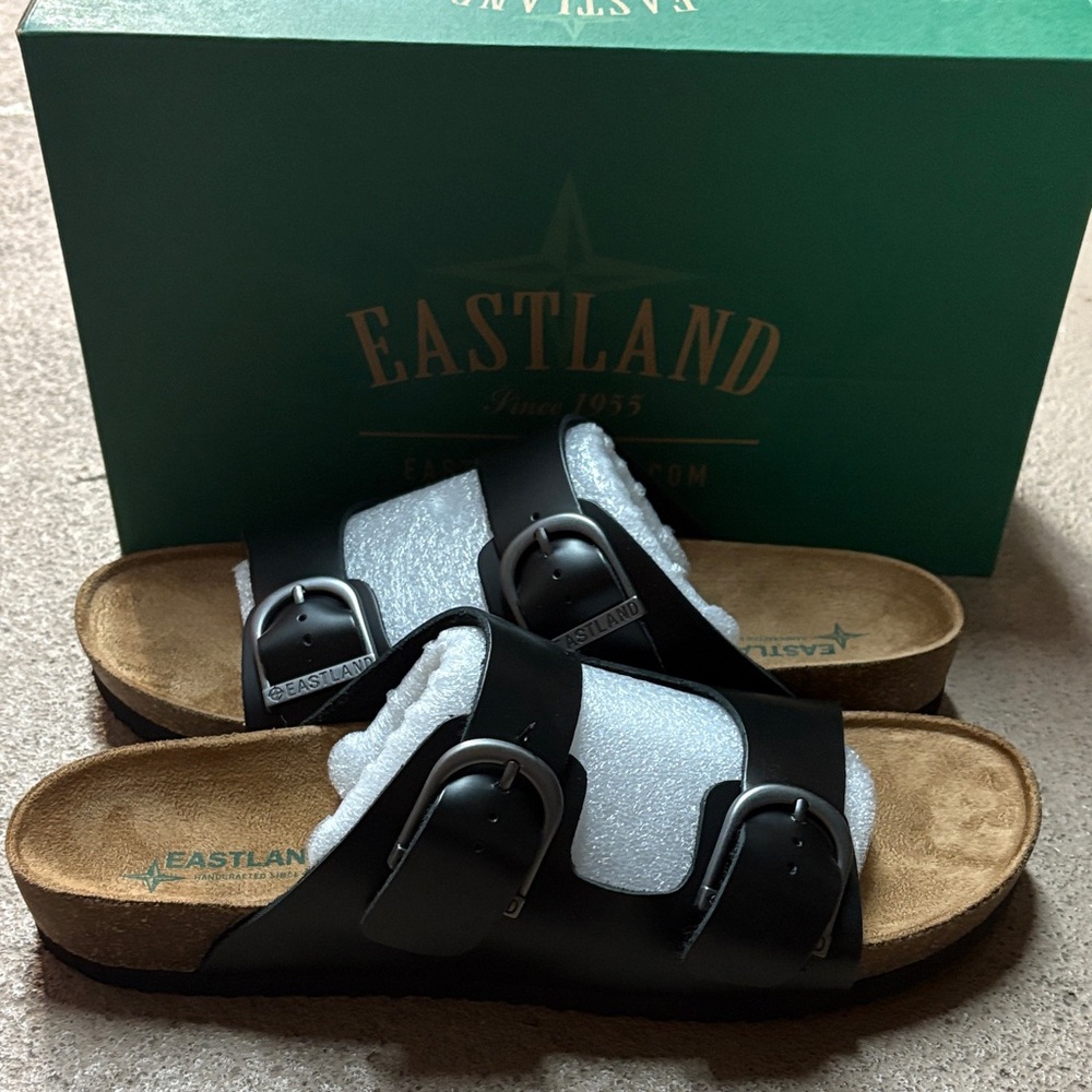 Eastland Mens Black leather Sandals